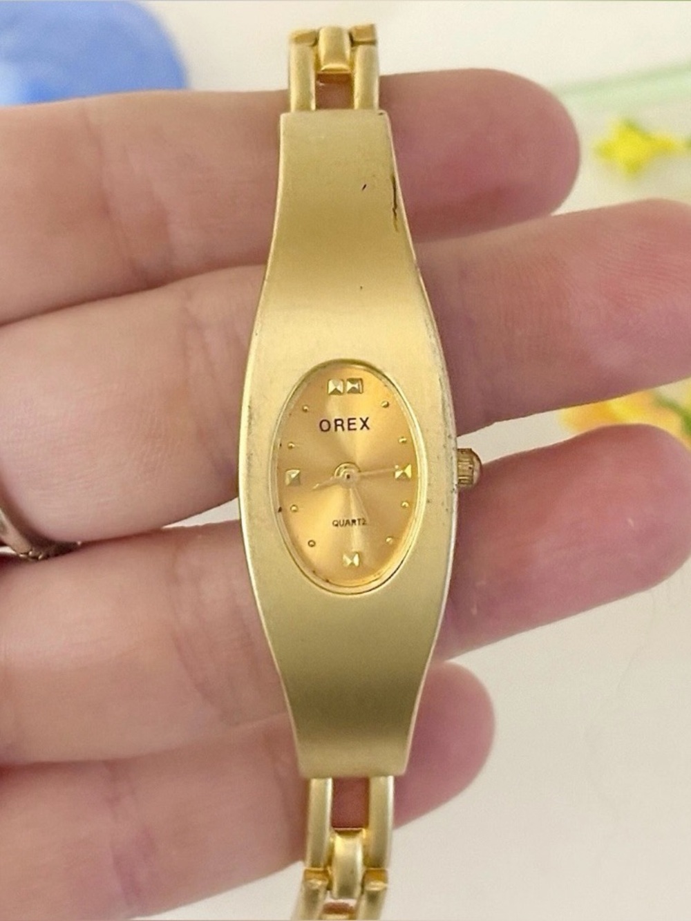Orex Ladies Dainty Cocktail Watch WORKS! Sleek Gold Oval Dial Vintage Wristwatch